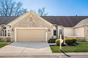 2533 Vi-Lilly Cir E, Grove City, OH 43123 - Photo 1