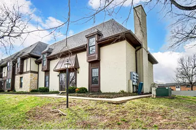 4811 Olentangy River Road #I, Columbus, OH 43214 - Photo 1