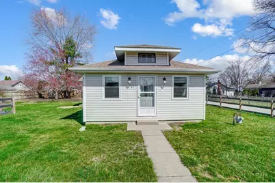 87 Central Avenue, Buckeye Lake, OH 43008 - Photo 1