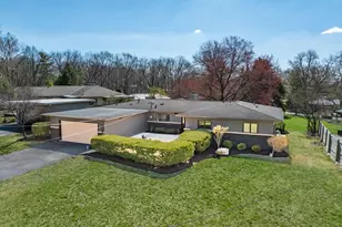 2849 Canterbury Ln, Columbus, OH 43221 - Photo 1