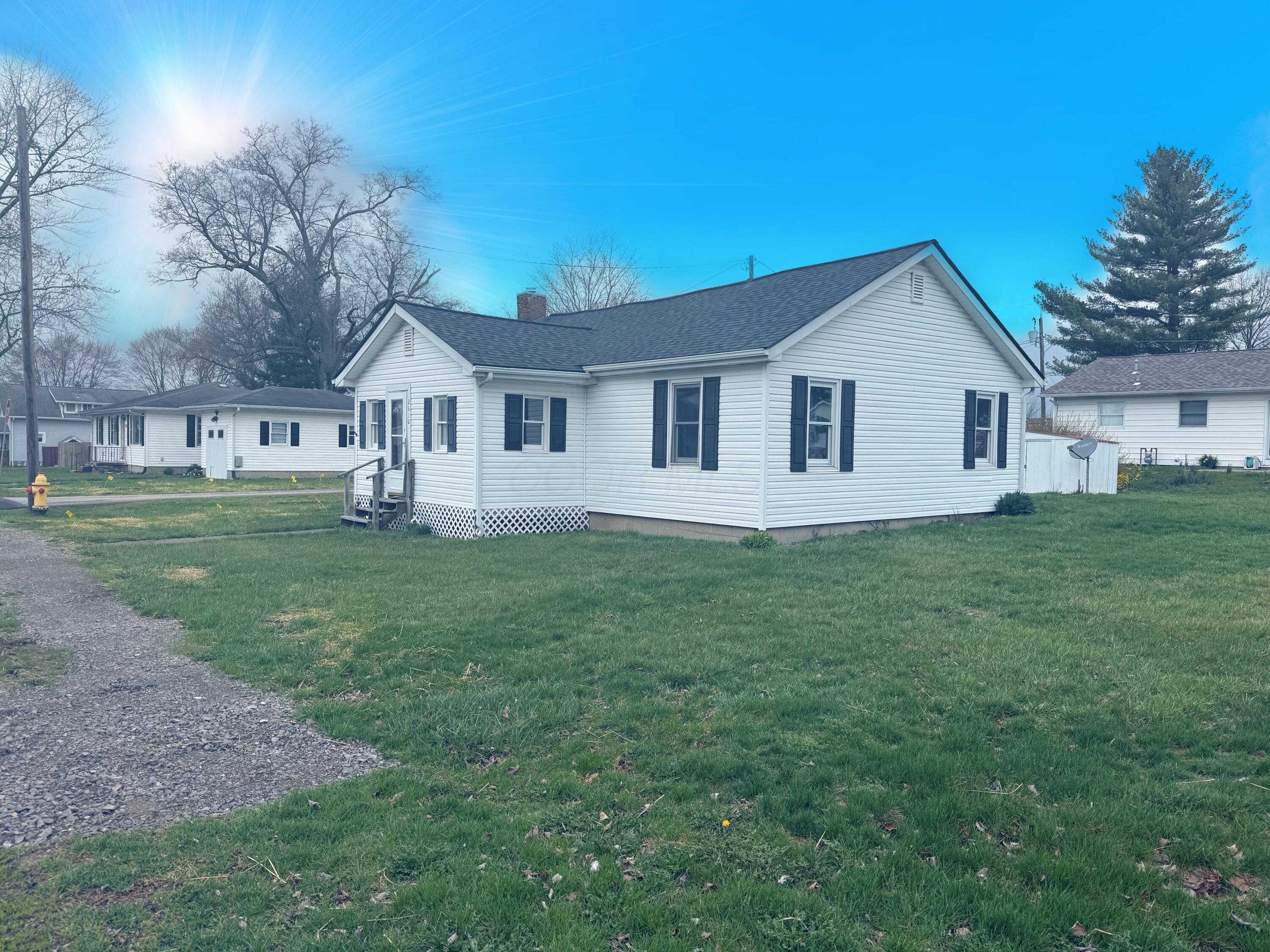 2610 Summit St Millersport OH 43046 MLS 225009911 Coldwell Banker 2610-summit-st-millersport-oh-43046-mls-225009911-coldwell-banker