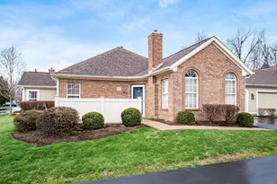 324 Park Woods Ln, Powell, OH 43065 - Photo 1