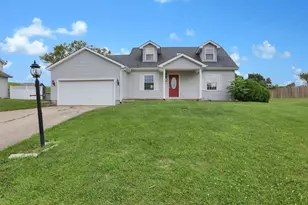 335 Mae St, Logan, OH 43138 - Photo 1