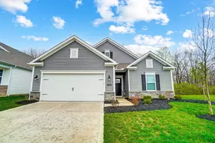 1359 Kinghorn Cir E, Grove City, OH 43123 - Photo 1