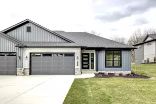 107 Roanoke St, Mount Vernon, OH 43050 - Photo 1