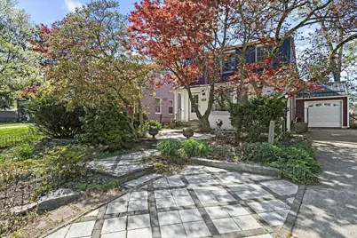 559 Colonial Avenue, Worthington, OH 43085 - Photo 1