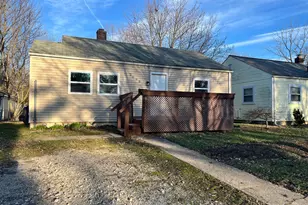 2560 Howey Rd, Columbus, OH 43211 - Photo 1