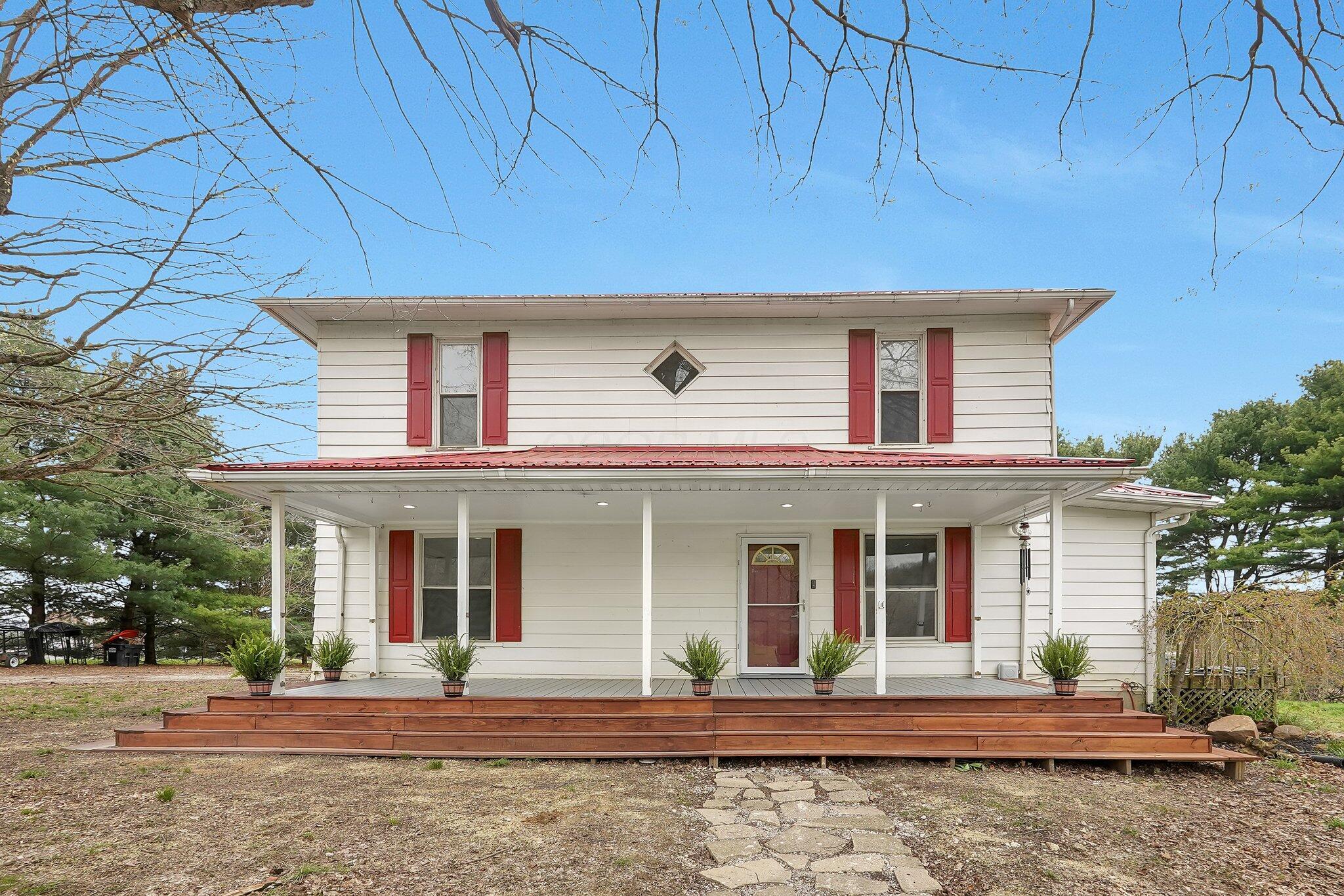 9962 Weaver Rd, Utica, OH 43080 - MLS 225013936 - Coldwell Banker