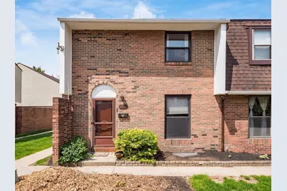 1831 Willoway Circle N, Columbus, OH 43220 - Photo 1