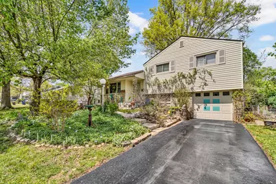 958 Bricker Boulevard, Columbus, OH 43221 - Photo 1