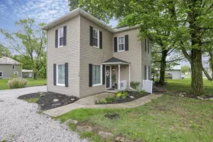118 Maple St, Hebron, OH 43025 - Photo 1