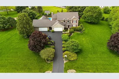 54 Brandon Drive SW, Pataskala, OH 43062 - Photo 1