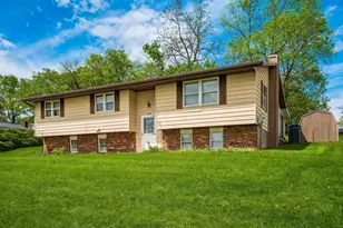 3208 Lakewood Dr, Zanesville, OH 43701 - Photo 1