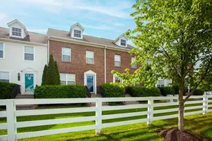 960 Hartford Village Blvd, Columbus, OH 43228 - Photo 1