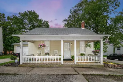221 W Mulberry Street, Baltimore, OH 43105 - Photo 1