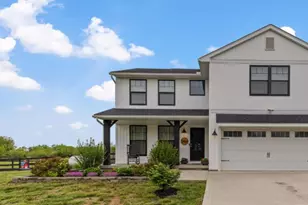 2460 N Court St, Circleville, OH 43113 - Photo 1