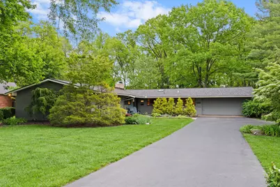 3868 Hillview Drive, Upper Arlington, OH 43220 - Photo 1