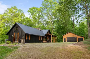 18156 Thompson Ridge Rd, Laurelville, OH 43135 - Photo 1