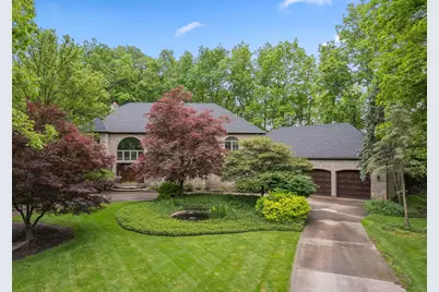 8039 Crossgate Court S, Dublin, OH 43017 - Photo 1