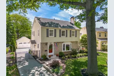 2008 N Edgemont Road, Upper Arlington, OH 43212 - Photo 1