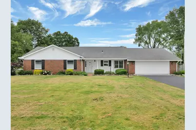 378 Meadow Lane NE, Newark, OH 43055 - Photo 1