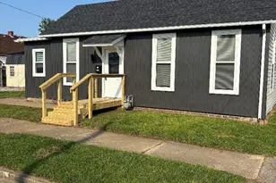 418 Clinton St, Circleville, OH 43113 - Photo 1
