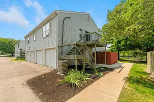 3013 La Vista Dr, Columbus, OH 43204 - Photo 1