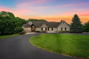 390 Edgington Dr, Plain City, OH 43064 - Photo 1