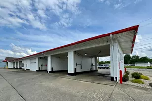 3018 Noe Bixby Rd, Columbus, OH 43232 - Photo 1