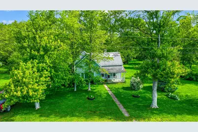 1276 Staunton Sugar Grove Road, Washington Court House, OH 43160 - Photo 1