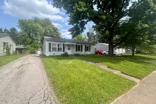2808 Dolby Dr, Columbus, OH 43207 - Photo 1