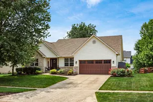 2461 Abbey Knoll Dr, Lewis Center, OH 43035 - Photo 1