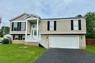 3251 Foxpoint Dr, Hilliard, OH 43026 - Photo 1