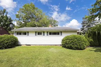 325 Yarmouth Lane, Columbus, OH 43228 - Photo 1