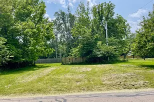 201 Thompson St, Urbana, OH 43078 - Photo 1