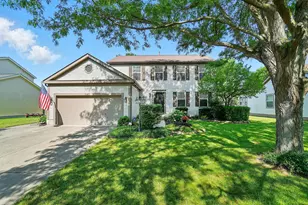 3383 Parkbrook Dr, Grove City, OH 43123 - Photo 1