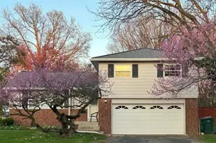 5800 Sandalwood Blvd, Columbus, OH 43229 - Photo 1