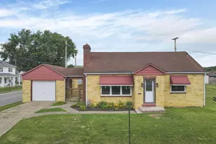 714 E 2nd St, Logan, OH 43138 - Photo 1