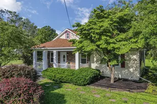 718 Barr Dr SW, Lancaster, OH 43130 - Photo 1