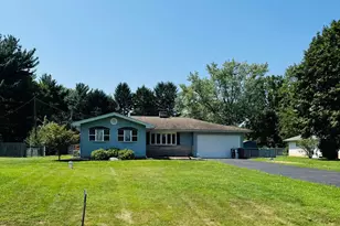 4621 Wingate Rd, Columbus, OH 43232 - Photo 1