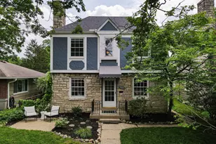 922 S Remington Rd, Columbus, OH 43209 - Photo 1