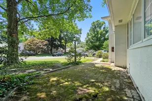 454 Ridgedale Dr N, Worthington, OH 43085 - Photo 1