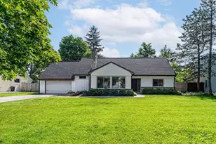 2710 Northwest Blvd, Columbus, OH 43221 - Photo 1