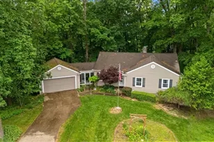 445 Hilltop Dr, Lancaster, OH 43130 - Photo 1