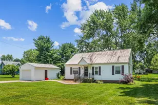 107 Vine St, Ashley, OH 43003 - Photo 1