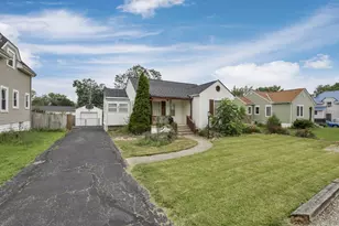 251 Pasadena Ave, Columbus, OH 43228 - Photo 1