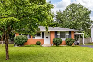 6280 Chelmsford Square E, Columbus, OH 43229 - Photo 1