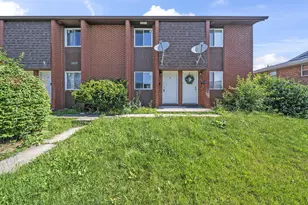 3654 Arnelle Rd, Columbus, OH 43228 - Photo 1