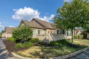 810 Lambton Cir W, Lancaster, OH 43130 - Photo 1