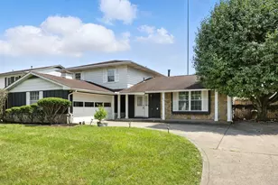 2715 Kenview Rd S, Columbus, OH 43209 - Photo 1